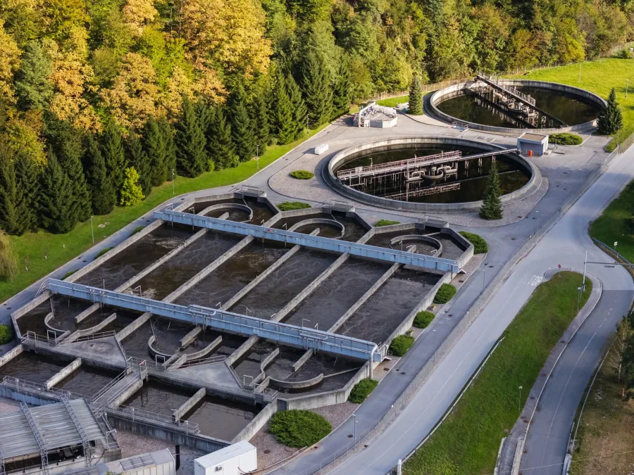 La revolución del agua: reinventando el futuro a través del tratamiento de aguas residuales